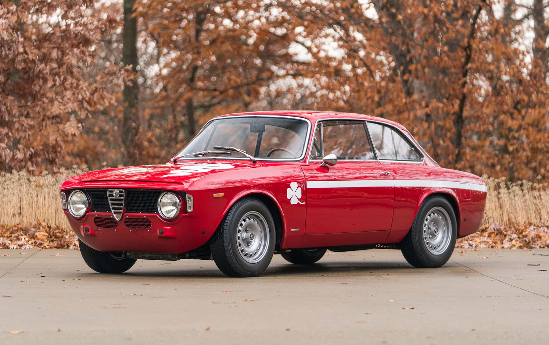 1968 Alfa Romeo Giulia Sprint GTA 1300 Junior Stradale sold for $145,600
