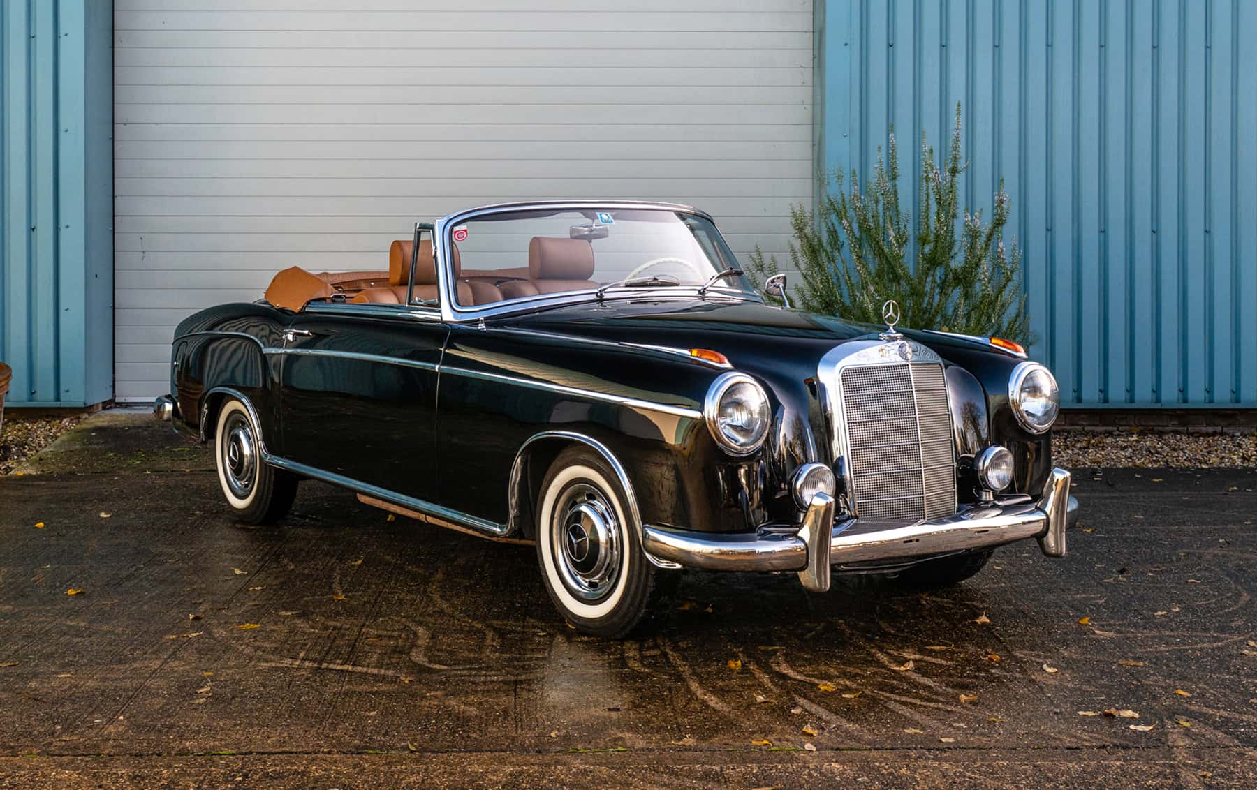 1958 Mercedes-Benz 220 S Cabriolet sold for $126,500