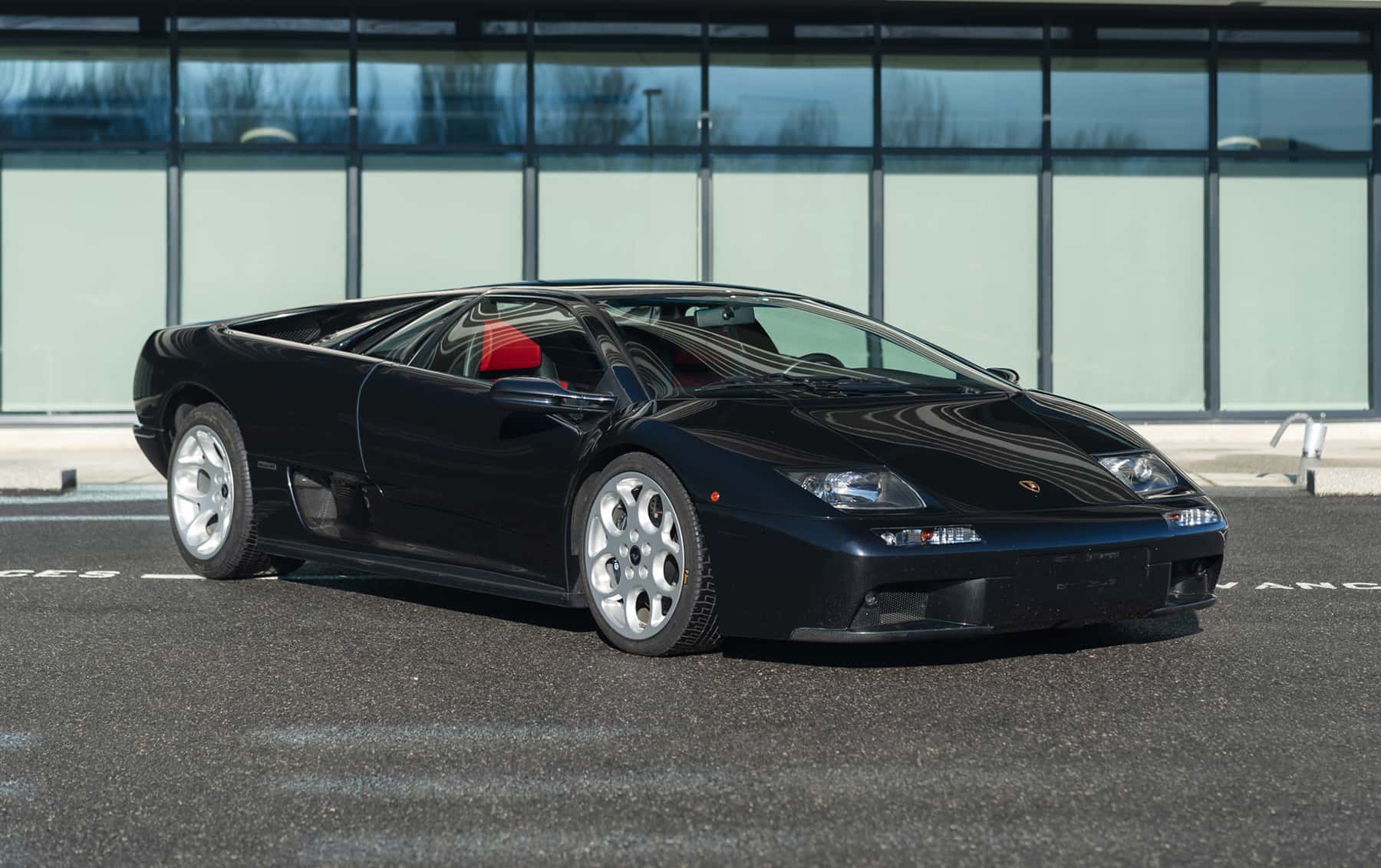 2000 Lamborghini Diablo 6.0 VT sold for $0