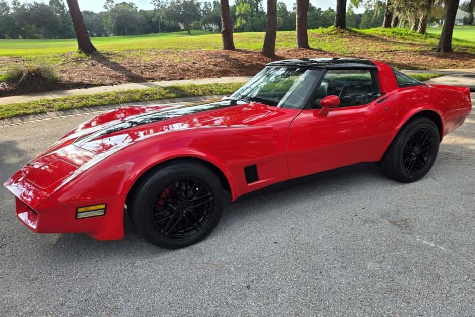 1981 Chevrolet Corvette C3 Coupe (1973-1982) sold for $9,100