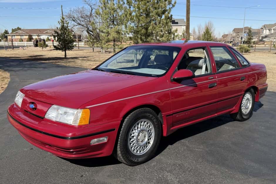 1989 Ford Taurus SHO sold for $19,250