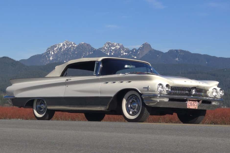 1960 Buick Electra sold for $35,355