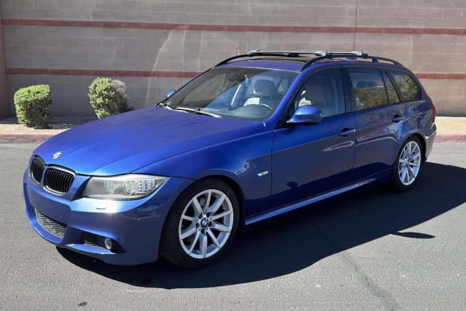 2009 BMW E91 3-Series Touring sold for $7,000