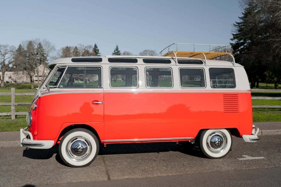 1964 Volkswagen Split-Window Bus sold for $97,100