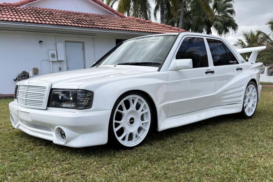 1989 Mercedes-Benz W201 190 sold for $13,100