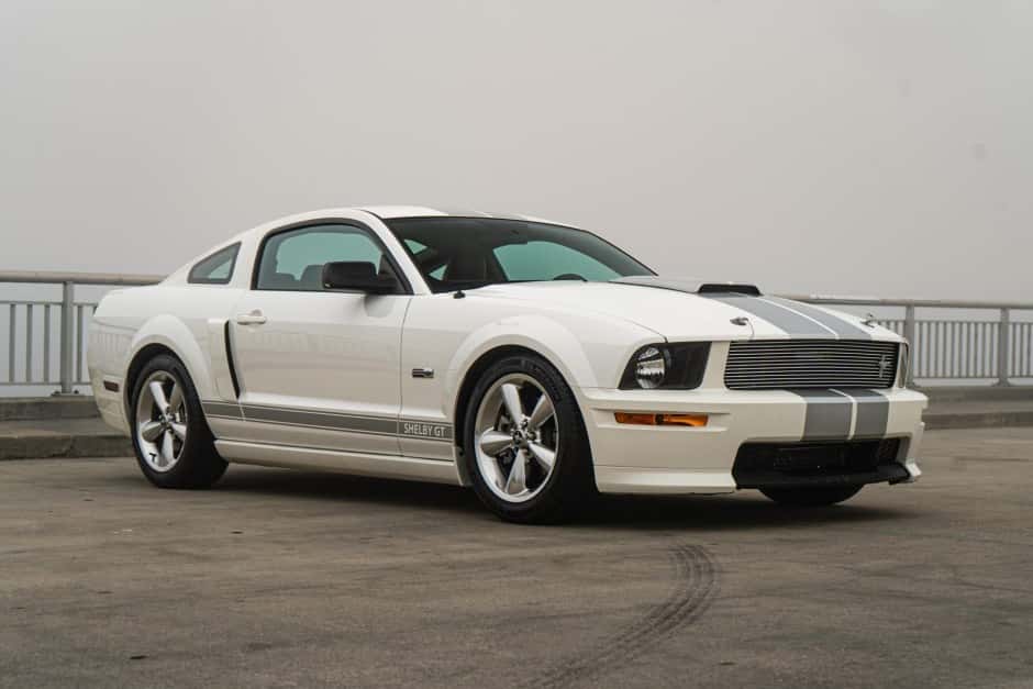 2007 Ford Mustang S197 2005-2014 sold for $28,000