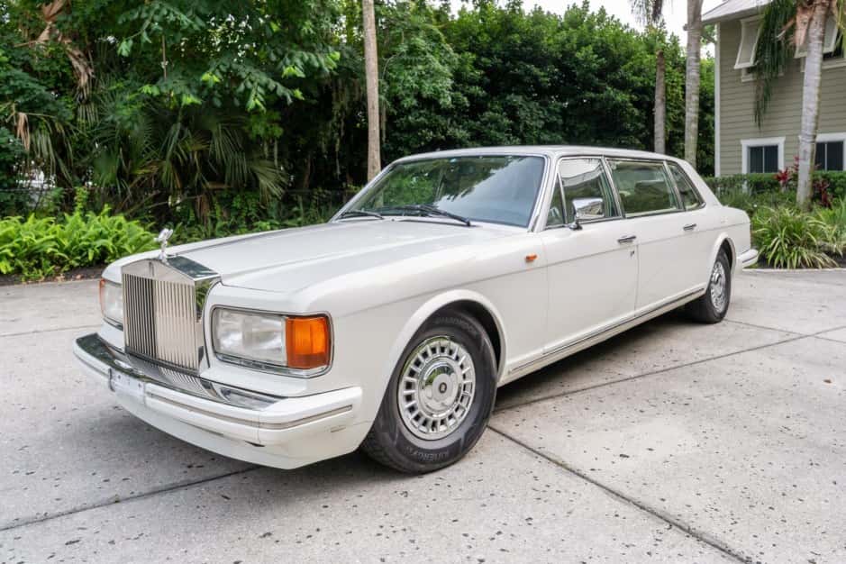 1989 Rolls-Royce SZ Silver Spirit & Silver Spur sold for $21,250