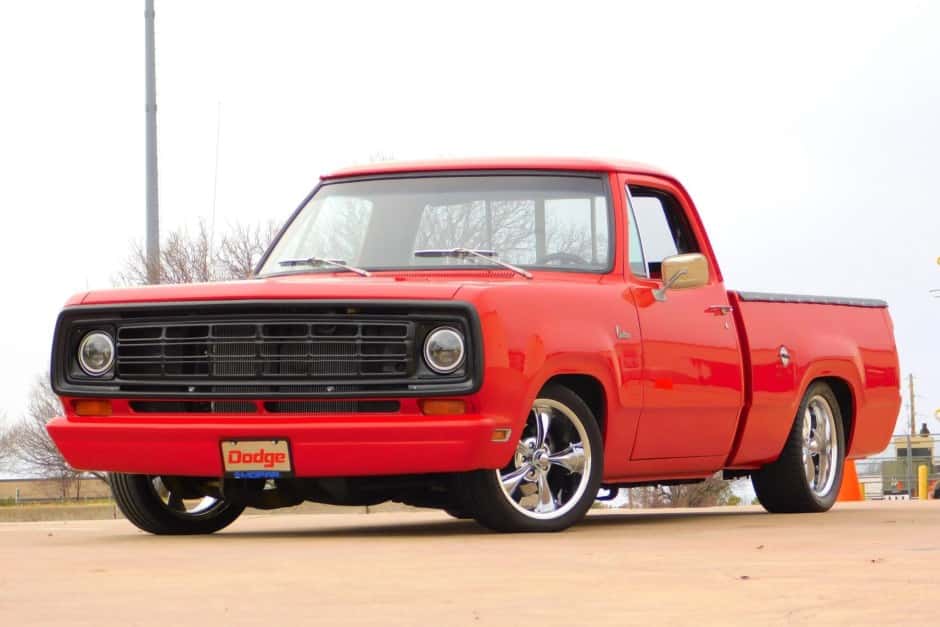 1978 Dodge D-Series (1972-1980) sold for $9,500