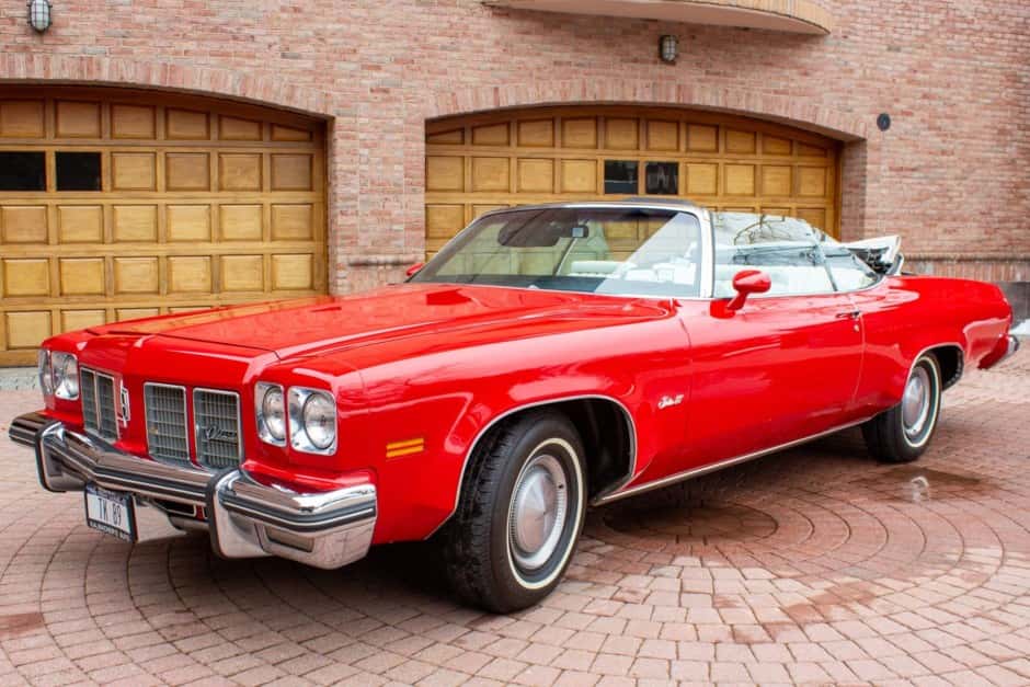 1975 Oldsmobile 88 sold for $14,000
