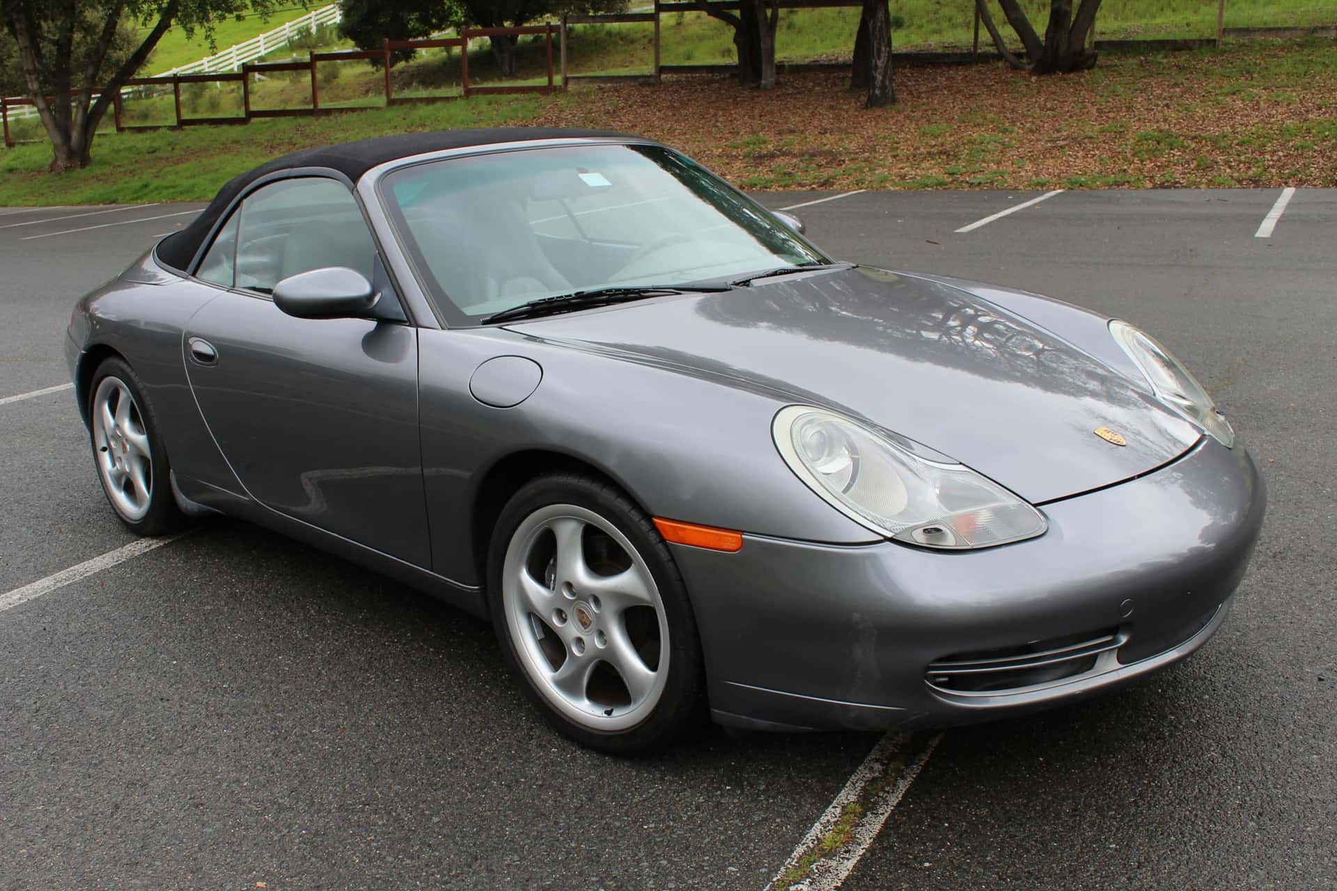 2001 Porsche 996 911 sold for $22,500