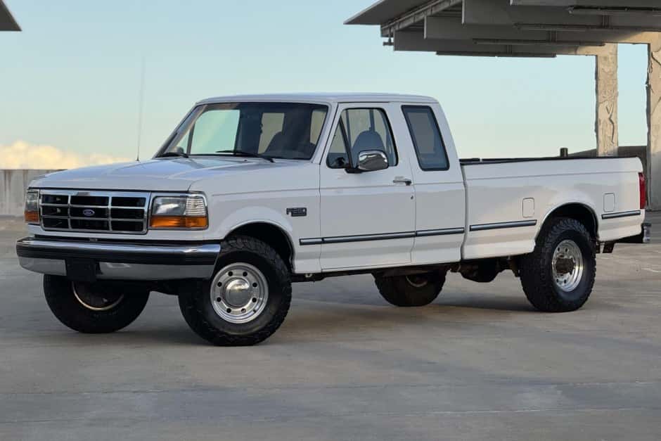 1995 Ford F-Series 1992-1997 sold for $11,750