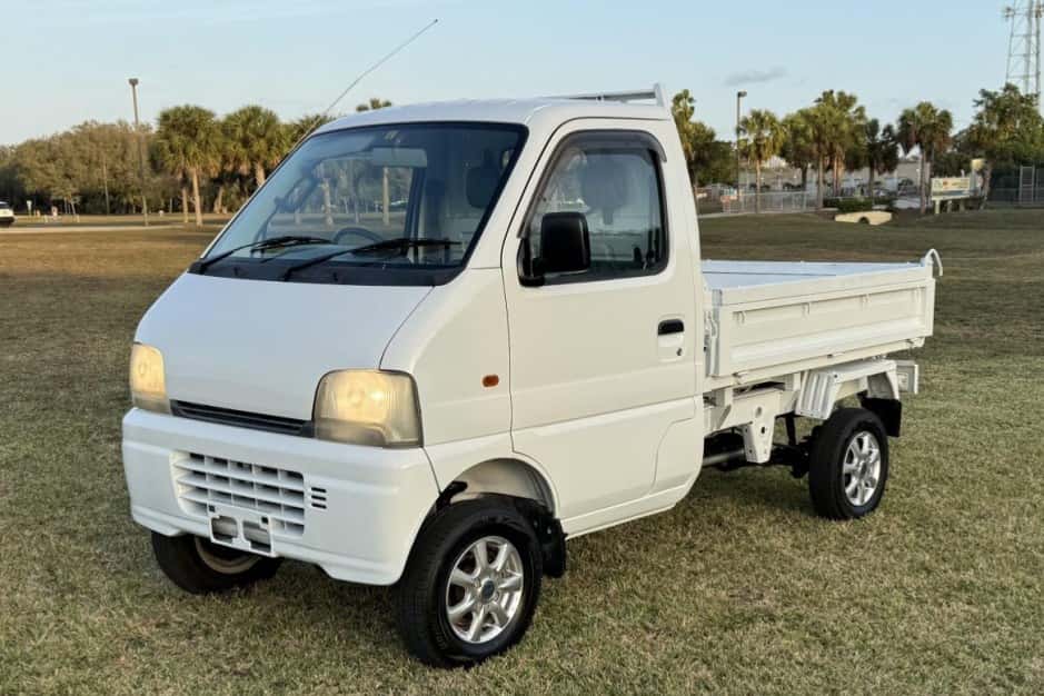 1999 Suzuki Carry sold for $8,300