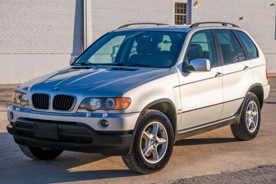 2002 BMW X5 sold for $7,353