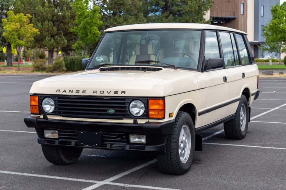 1994 Land Rover Range Rover Classic sold for $17,000
