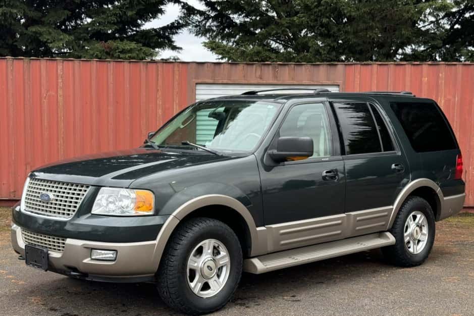 2003 Ford Expedition sold for $14,950