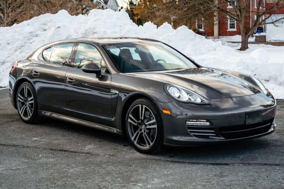 2013 Porsche Panamera sold for $26,000