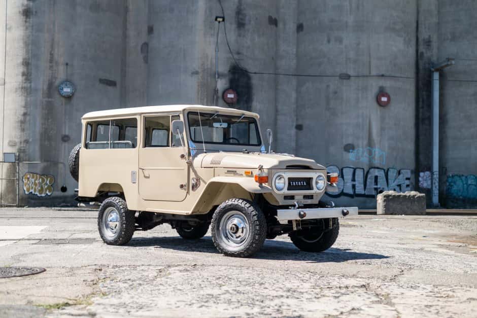 1971 Toyota Land Cruiser FJ43 sold for $26,500