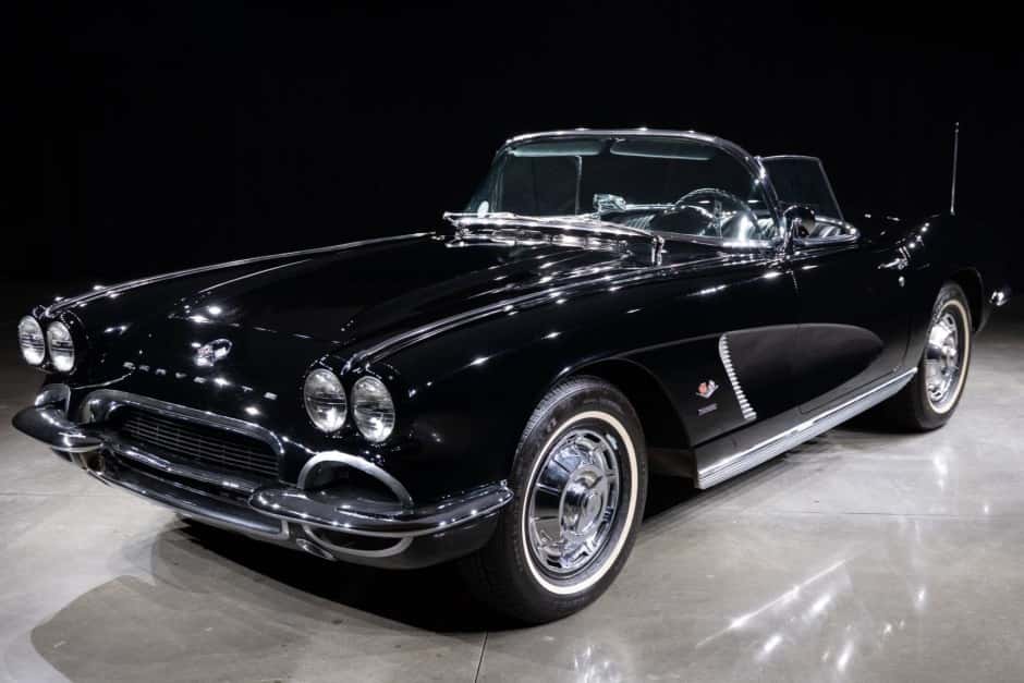 1962 Chevrolet Corvette C1 (1961-1962) sold for $46,250
