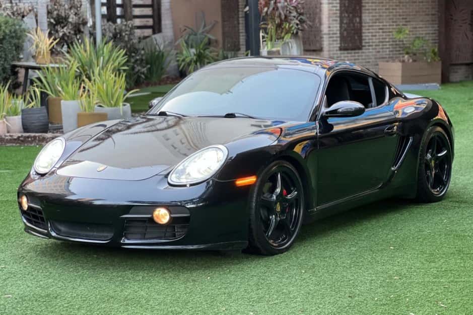 2006 Porsche 987 Cayman sold for $26,000