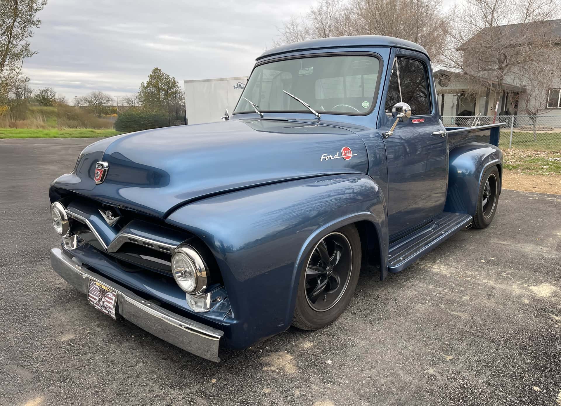 1955 Ford F-100 sold for $47,200