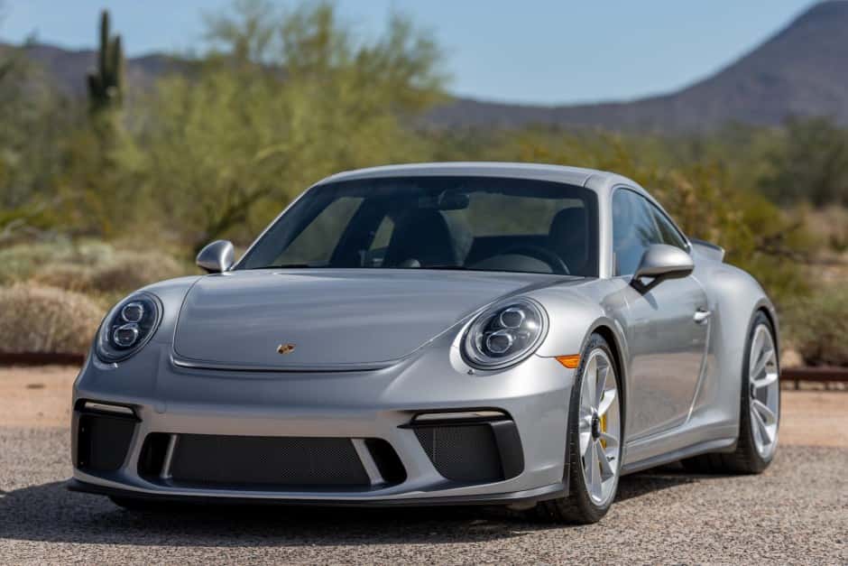 2018 Porsche 991 911 GT3 sold for $311,000