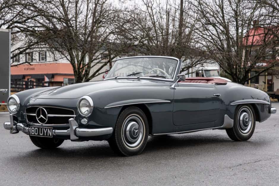 1961 Mercedes-Benz 190SL sold for $99,000