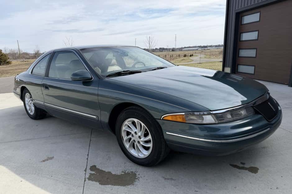 1995 Lincoln Mark VIII sold for $7,400