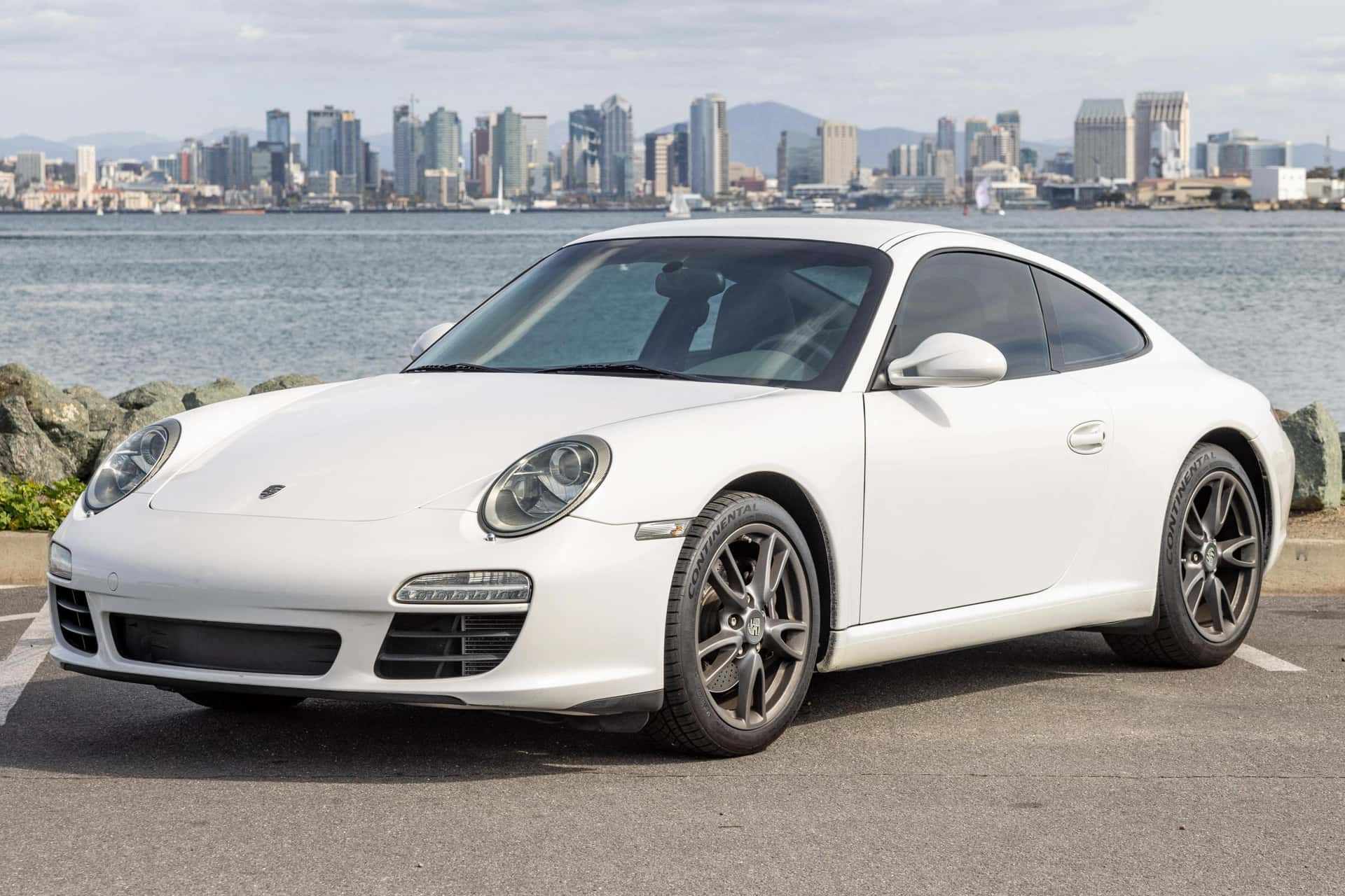 2009 Porsche 997 911 sold for $44,000