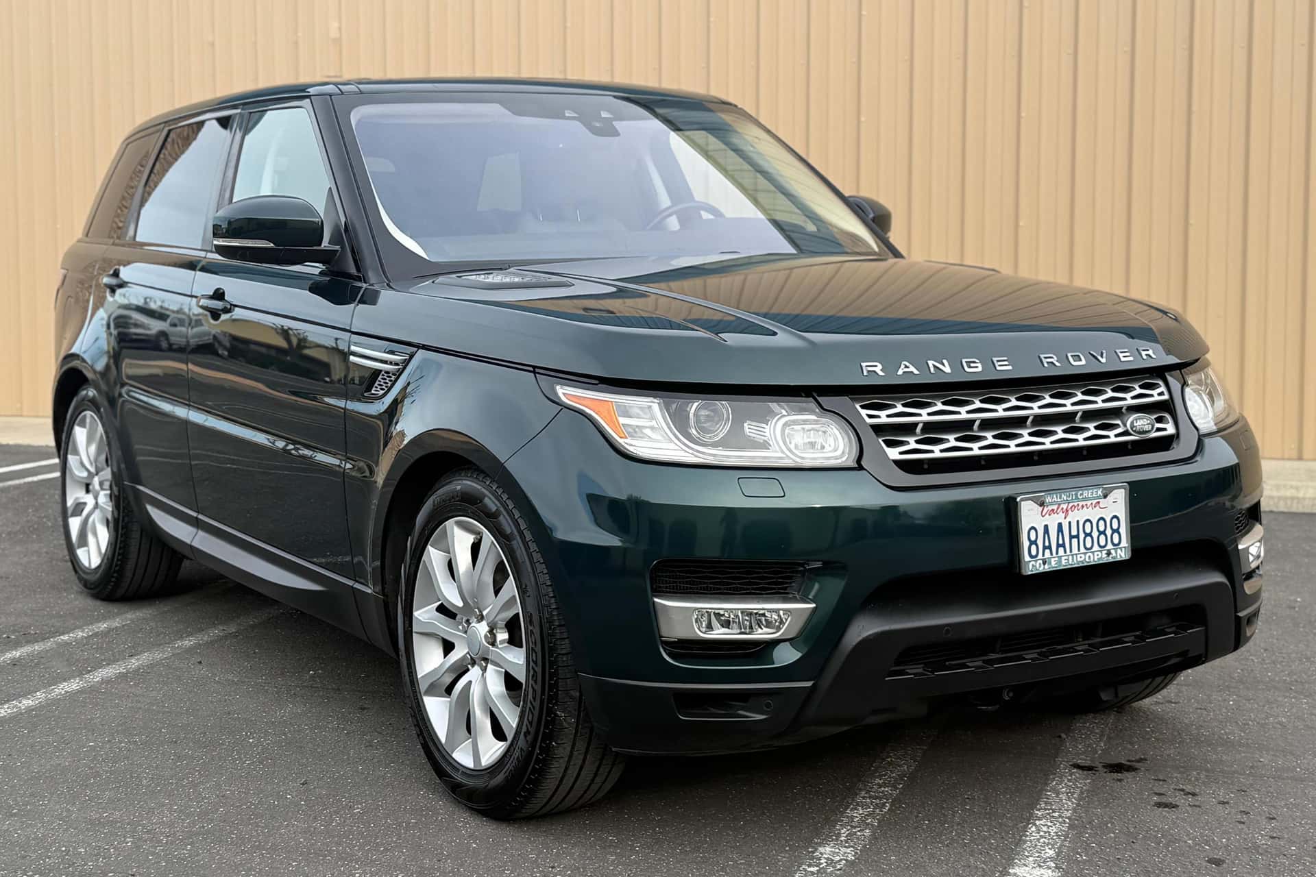 2017 Land Rover Range Rover Sport sold for $16,000