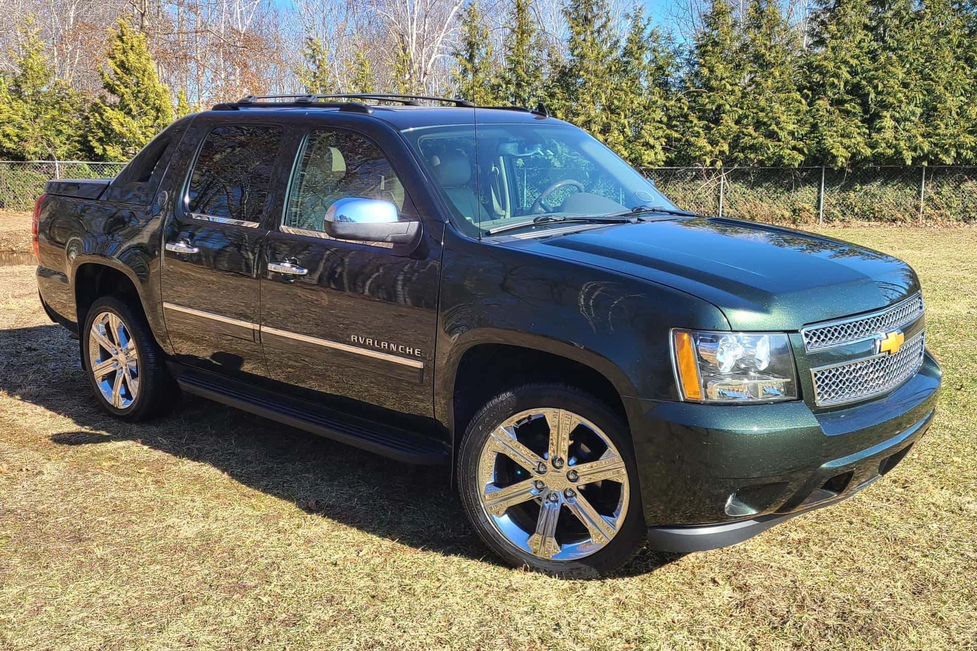 2013 Chevrolet Avalanche sold for $25,250