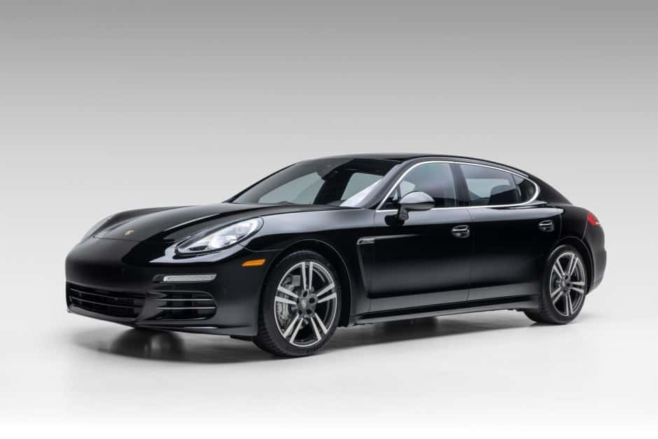 2014 Porsche Panamera sold for $43,250