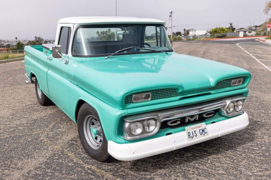 1961 GMC C/K 1960-1966 sold for $14,500