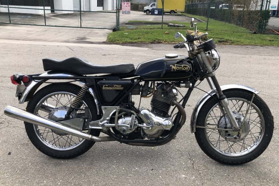 1971 Norton Commando sold for $2,800