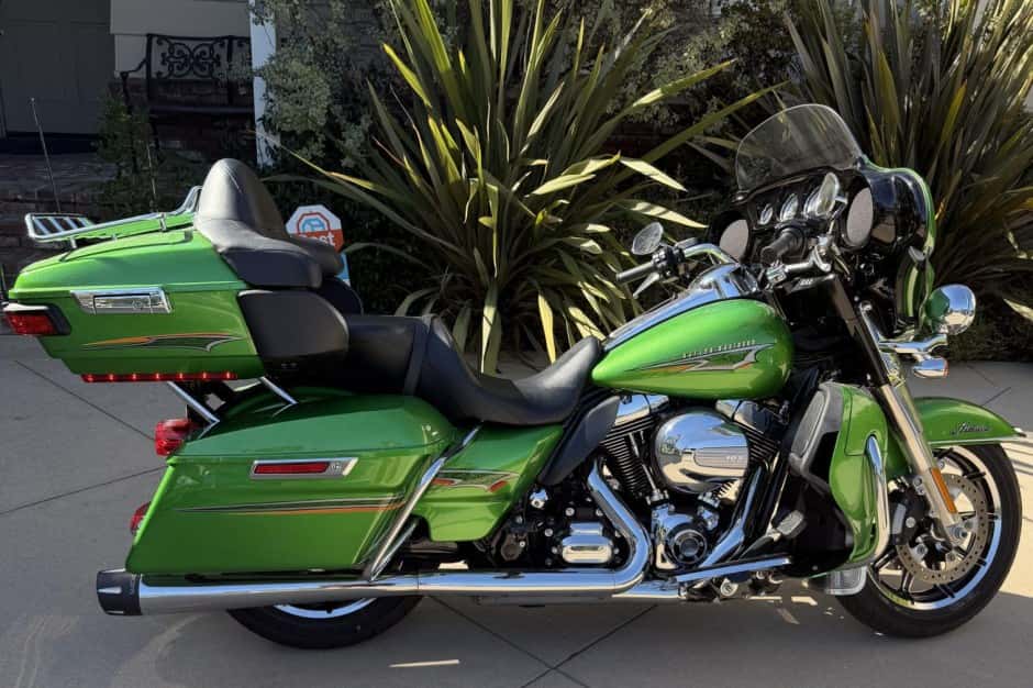 2015 Harley-Davidson Touring sold for $10,000
