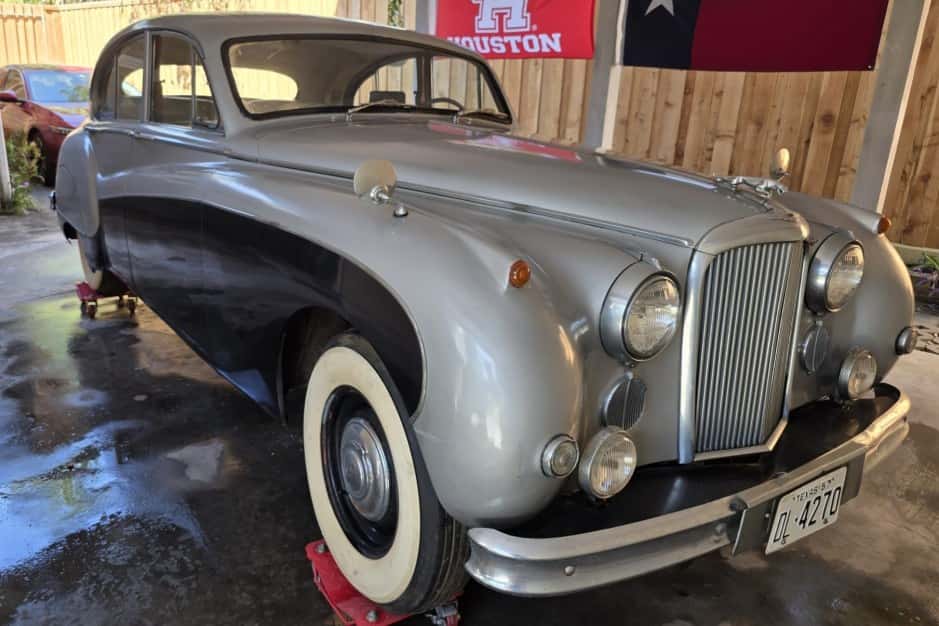 1957 Jaguar Mk VII, VIII, & IX sold for $5,900
