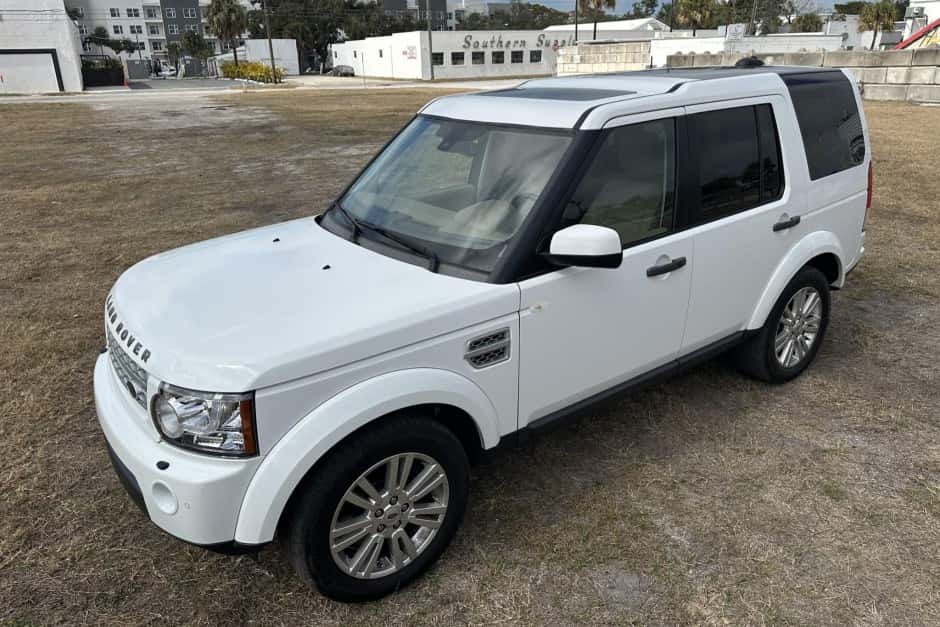 2012 Land Rover LR4 sold for $13,250