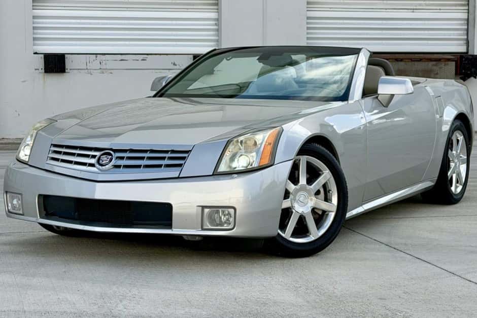 2005 Cadillac XLR sold for $12,500