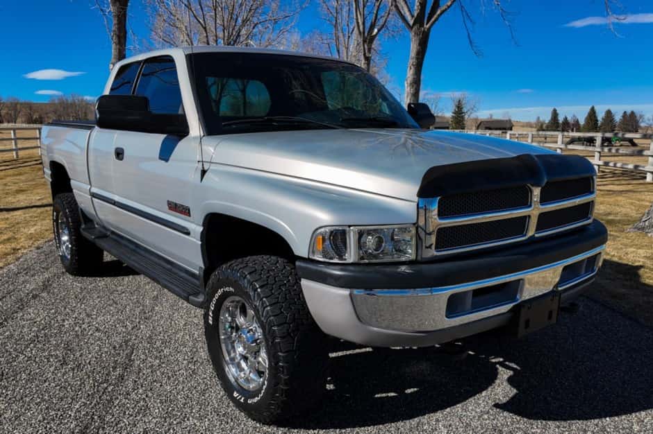 2001 Dodge Ram HD (1994-2002) sold for $24,000