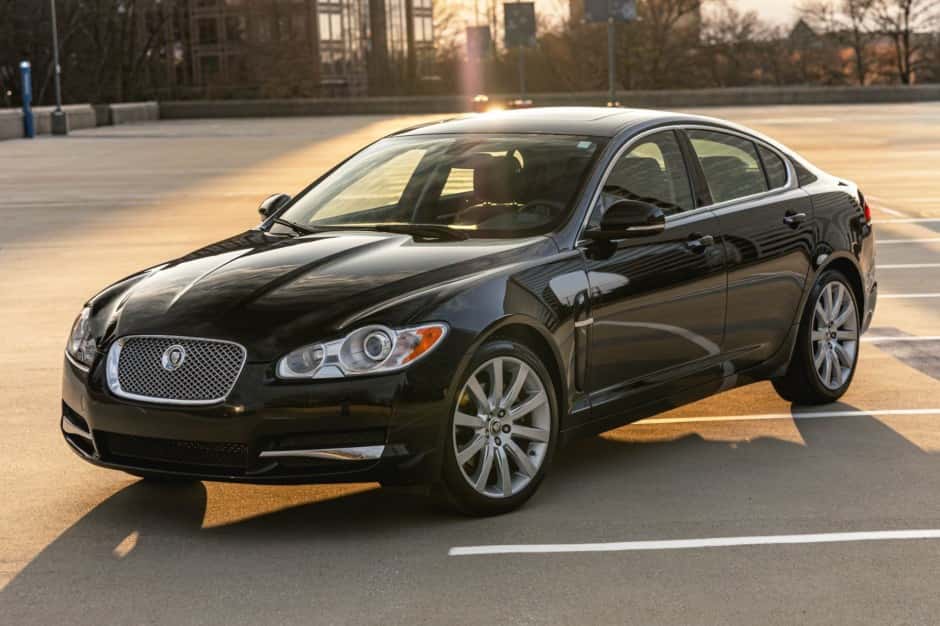2010 Jaguar XF sold for $12,300