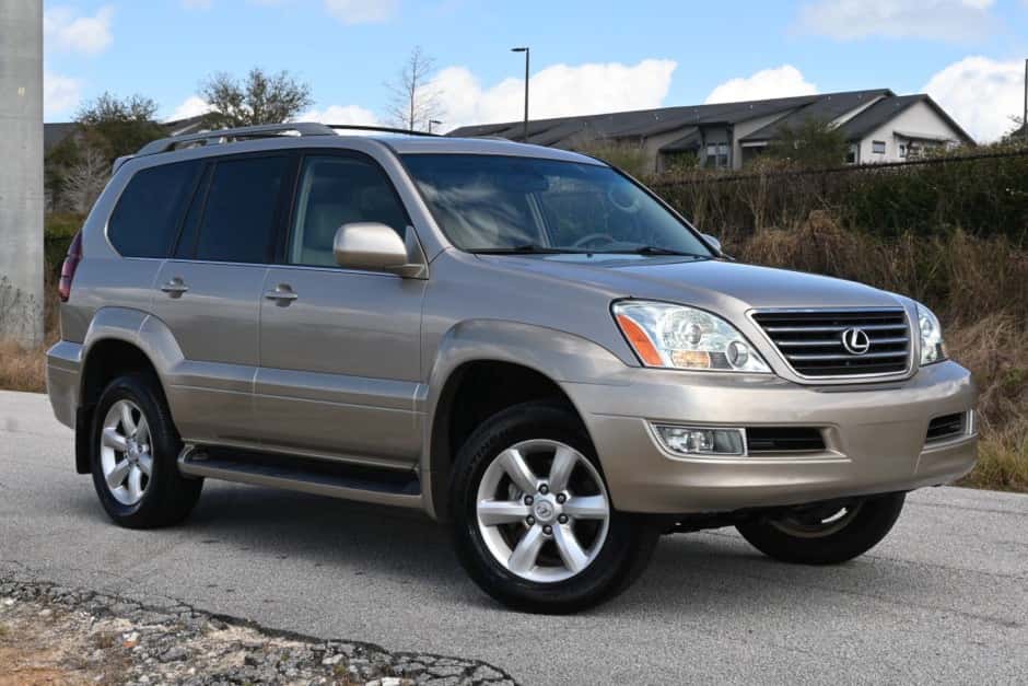 2004 Lexus GX sold for $23,250