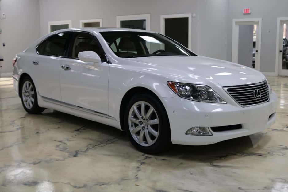 2008 Lexus LS Sedan sold for $10,551