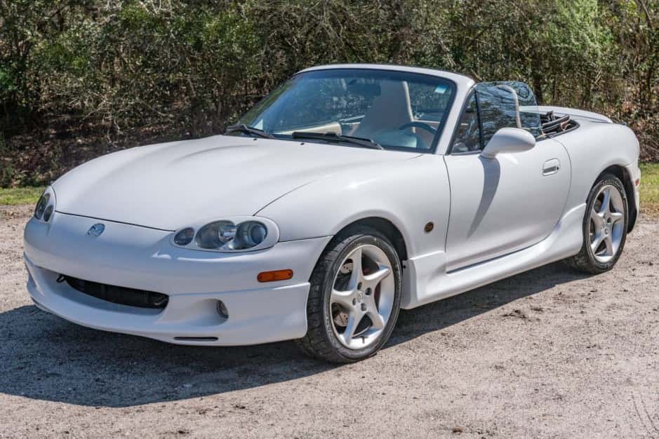 2002 Mazda NB MX-5 Miata sold for $12,500