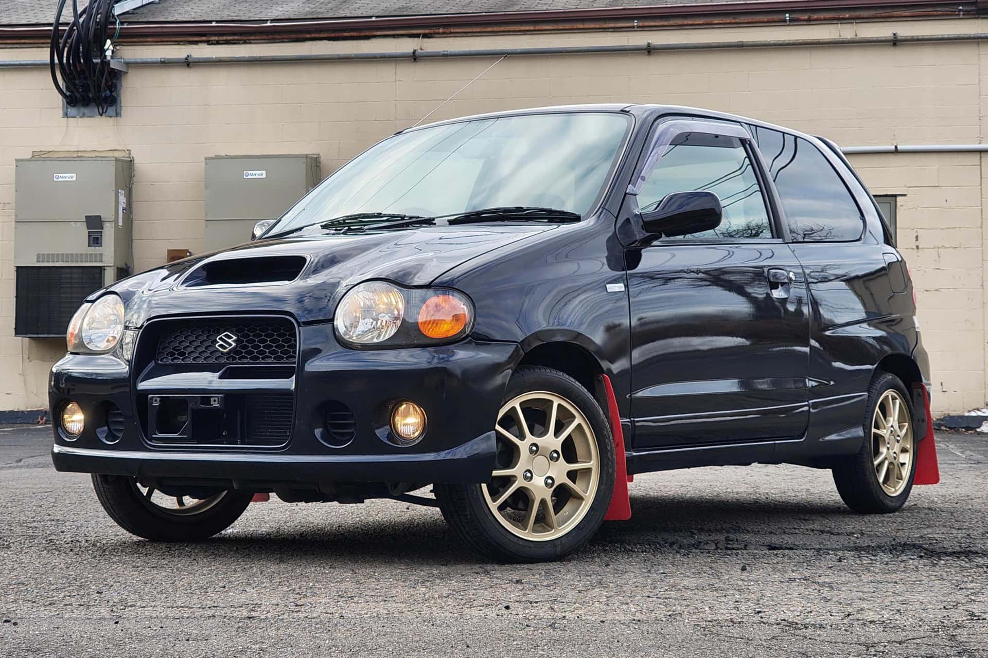 2000 Suzuki Alto sold for $5,655
