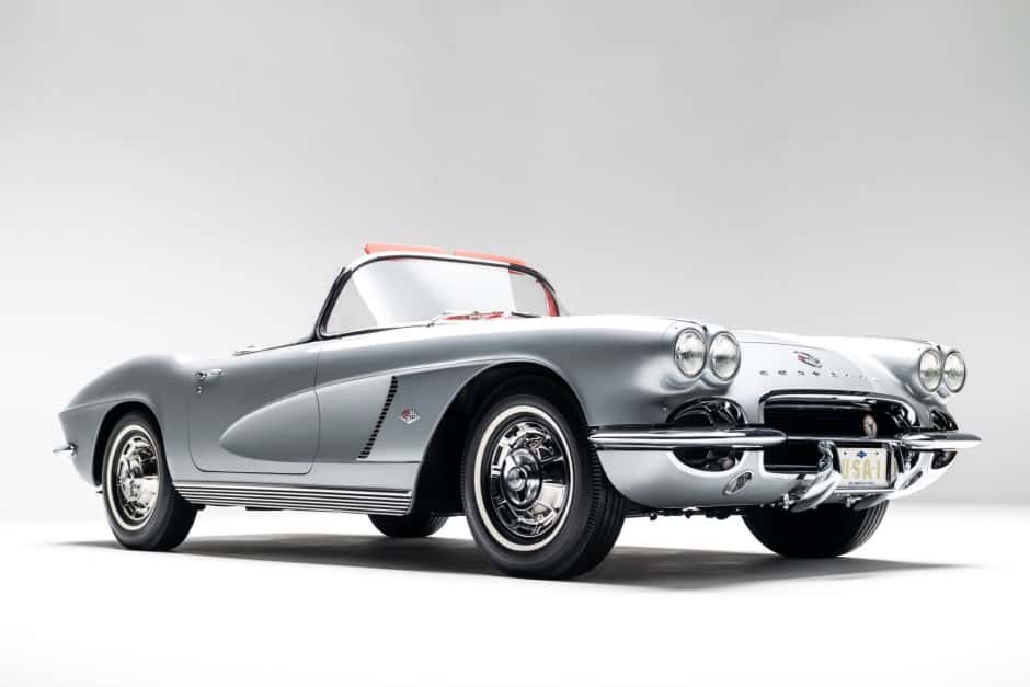 1962 Chevrolet Corvette C1 (1961-1962) sold for $88,000