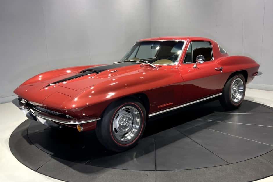 1967 Chevrolet Corvette C2 (1967) sold for $131,000