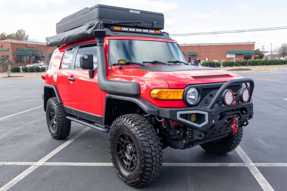 2012 Toyota FJ Cruiser sold for $29,500