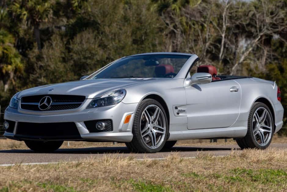 2009 Mercedes-Benz R230 SL sold for $61,000