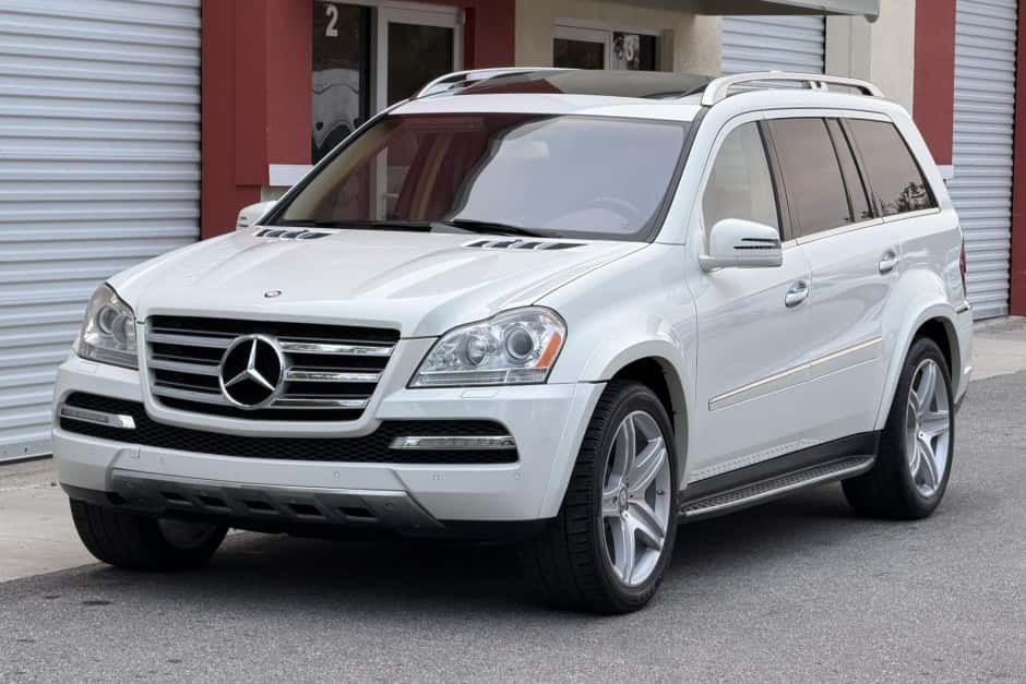 2011 Mercedes-Benz GL & GLS-Class sold for $15,250