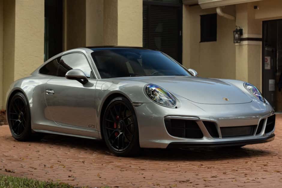 2018 Porsche 991 911 Carrera GTS sold for $114,000