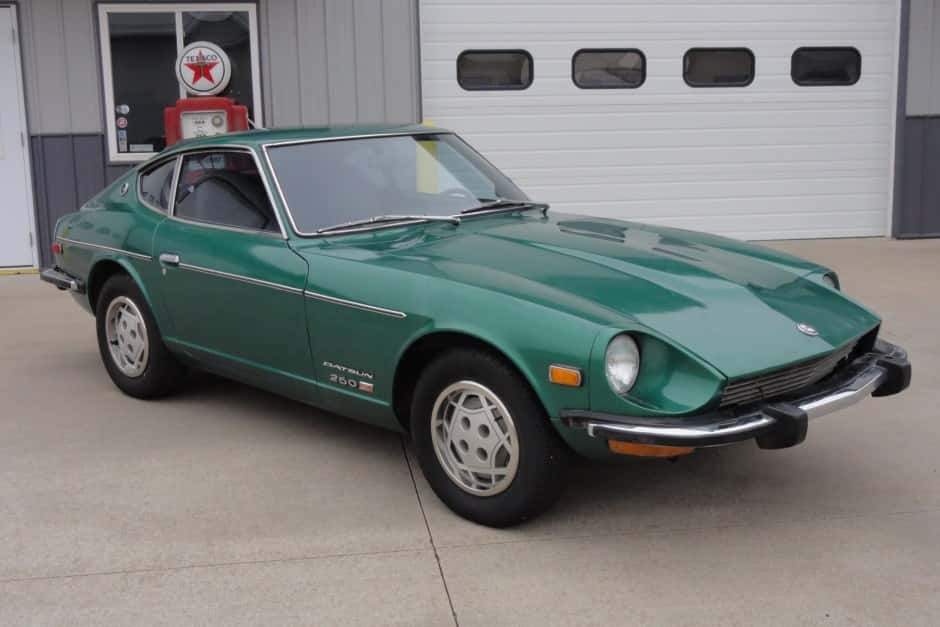 1974 Datsun 260Z sold for $9,300